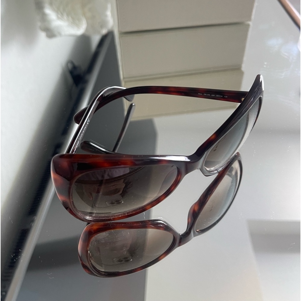 Tom Ford women’s sunglasses - Picture 4 of 4